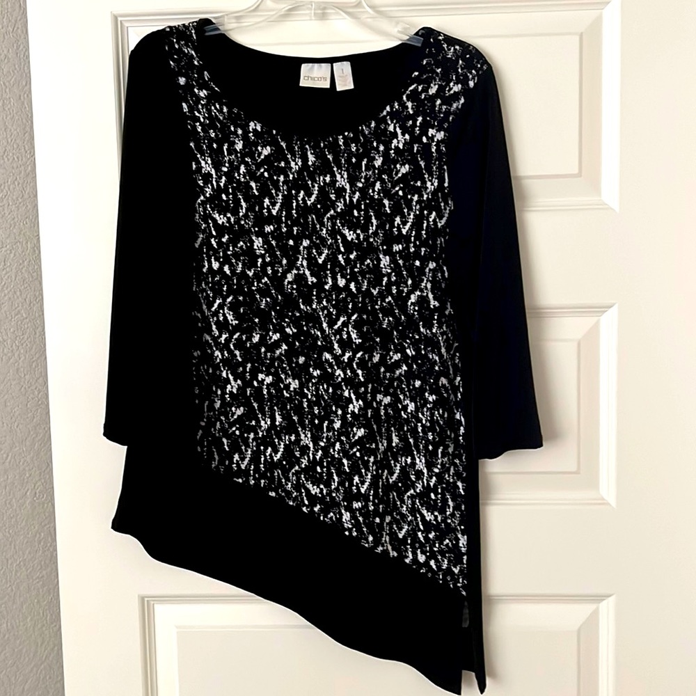 Chico’s size 1 (M) black tunic top
